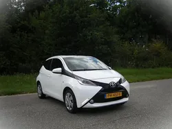 Wit Gebruikt 2017 Toyota Aygo X-play Hatchback | € 6.950 (Goede deal)