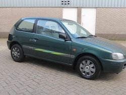 Groen Gebruikt 1997 Toyota Starlet Hatchback | € 1.450 (Eerlijke prijs)