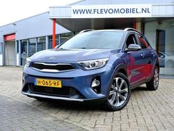 Blauw, metallic lak Gebruikt 2020 Kia Stonic SUV | € 13.450 (Eerlijke prijs)