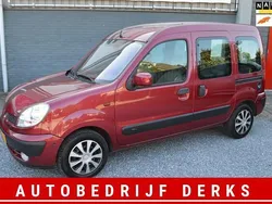 Rood Gebruikt 2003 Renault Kangoo MPV | € 3.650 (Iets duurder)