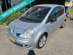 Grijs Gebruikt 2008 Renault Grand Modus Dynamique MPV | € 1.450 (Eerlijke prijs)