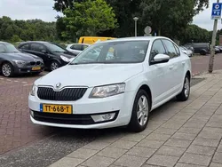 Wit Gebruikt 2015 Skoda Octavia Sedan | € 7.450 (Eerlijke prijs)