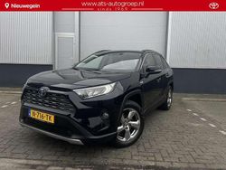 Zwart Gebruikt 2022 Toyota RAV4 Hybrid Premium SUV | € 34.999 (Goede deal)