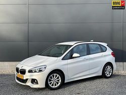 Wit Gebruikt 2015 BMW 218 Luxury Line Stationwagen | € 11.950 (Eerlijke prijs)