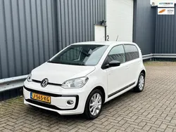 Wit Gebruikt 2017 VW up! Cup Hatchback | € 10.444 (Iets duurder)