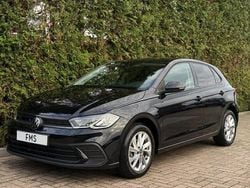 Zwart Gebruikt 2023 VW Polo Life Hatchback | € 21.890 (Goede deal)
