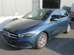 Blauw Gebruikt 2019 Mercedes B180 MPV | € 20.750 (Eerlijke prijs)