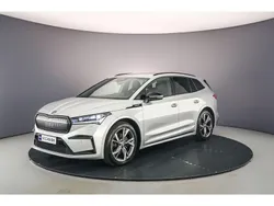 Brilliant silver Gebruikt 2023 Skoda Enyaq iV SportLine SUV | € 32.400 (Eerlijke prijs)