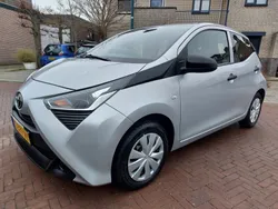 Grijs Gebruikt 2019 Toyota Aygo Hatchback | € 8.250 (Eerlijke prijs)