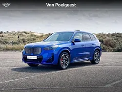 Blauw Gebruikt 2024 BMW iX1 M Sport SUV | € 44.900 (Eerlijke prijs)
