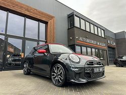 Grijs Gebruikt 2024 Mini John Cooper Works Hatchback | € 39.500 (Iets duurder)