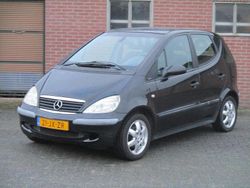 Zwart (metallic) Gebruikt 2002 Mercedes A140 Elegance MPV | € 1.250