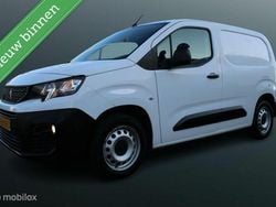 Wit Gebruikt 2021 Peugeot Partner Premium Van | € 8.950 (Super prijs)