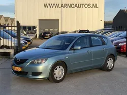 Groen, metallic lak Gebruikt 2003 Mazda 3 Inclusive Hatchback | € 1.500