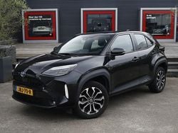 Zwart Gebruikt 2024 Toyota Yaris Cross SUV | € 28.900 (Duur)