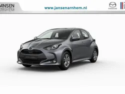 Grijs, metallic lak Gebruikt 2023 Mazda 2 Hatchback | € 29.190