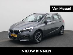 Grijs (metallic) Gebruikt 2021 BMW 218 Executive Stationwagen | € 24.900 (Eerlijke prijs)
