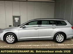 Zilver Gebruikt 2022 VW Passat Business Stationwagen | € 33.950 (Duur)