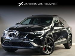 Zwart Gebruikt 2022 Renault Arkana R.S. SUV | € 24.735 (Eerlijke prijs)