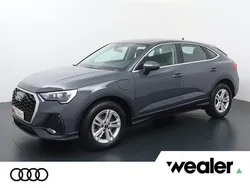 Grijs, metallic lak Gebruikt 2022 Audi Q3 Sportback Ambiente SUV | € 42.840 (Goede deal)