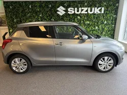 Grijs Gebruikt 2018 Suzuki Swift Hatchback | € 12.400 (Eerlijke prijs)