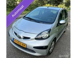 Grijs Gebruikt 2006 Toyota Aygo Sport Hatchback | € 4.400 (Eerlijke prijs)