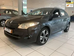 Zwart, metallic lak Gebruikt 2011 Renault Mégane GrandTour Bose Edition Stationwagen | € 3.999 (Eerlijke prijs)