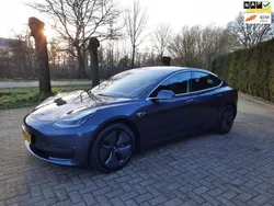 Grijs Gebruikt 2019 Tesla Model 3 Long Range Sedan | € 16.999 (Eerlijke prijs)