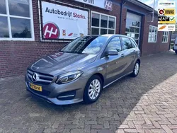 Grijs Gebruikt 2015 Mercedes B180 Ambition MPV | € 12.995 (Eerlijke prijs)