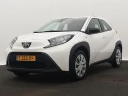 Wit Gebruikt 2023 Toyota Aygo Play Hatchback | € 19.950 (Goede deal)