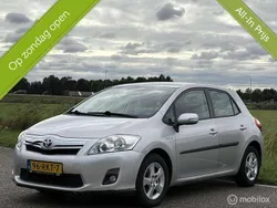 Grijs Gebruikt 2011 Toyota Auris Hybrid Hatchback | € 6.999 (Eerlijke prijs)