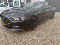 Zwart Gebruikt 2015 Ford Mustang Fastback Coupé | € 31.461 (Iets duurder)
