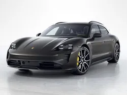 Vulkaangrijs metallic Gebruikt 2023 Porsche Taycan 4S Sport Turismo Sedan | € 107.900