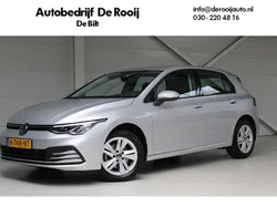 Grijs Gebruikt 2021 VW Golf VIII Life Hatchback | € 19.950 (Eerlijke prijs)