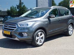 Grijs Gebruikt 2019 Ford Kuga Titanium SUV | € 18.925 (Eerlijke prijs)