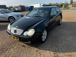 Zwart Gebruikt 2003 Mercedes C200 Coupé | € 895 (Goede deal)