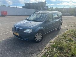 Blauw Gebruikt 2008 Dacia Logan MCV Ambiance MPV | € 1.950 (Goede deal)