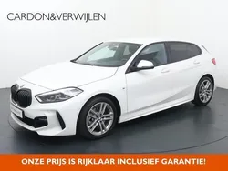 Wit Gebruikt 2022 BMW 118 Basis Hatchback | € 20.840 (Super prijs)