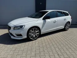 Wit, metallic lak Gebruikt 2016 Volvo V60 Stationwagen | € 32.950