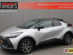 Grijs Gebruikt 2024 Toyota C-HR SUV | € 32.950 (Super prijs)