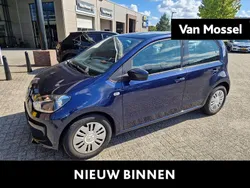 Blauw Gebruikt 2015 VW up! move up! Hatchback | € 9.840 (Eerlijke prijs)