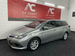 Grijs Gebruikt 2015 Toyota Auris Hatchback | € 15.750 (Duur)