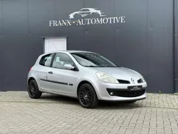 Grijs Gebruikt 2006 Renault Clio II Dynamique Hatchback | € 4.550 (Eerlijke prijs)
