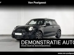 Zwart Gebruikt 2024 Mini John Cooper Works Hatchback | € 38.900