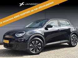 Zwart Gebruikt 2024 Fiat 600 Urban SUV | € 27.885 (Goede deal)