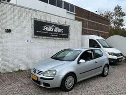 Grijs Gebruikt 2005 VW Golf IV Hatchback | € 800 (Goede deal)
