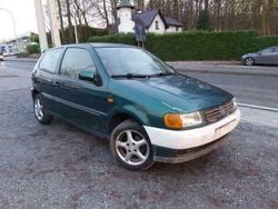 Groen Gebruikt 1997 VW Polo Sedan | € 450 (Goede deal)