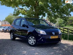 Blauw Gebruikt 2012 Dacia Sandero Hatchback | € 2.750 (Goede deal)
