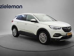 Wit Gebruikt 2018 Opel Grandland X Innovation SUV | € 11.845 (Eerlijke prijs)