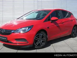 Rood Gebruikt 2018 Opel Astra Edition Hatchback | € 13.945 (Eerlijke prijs)
